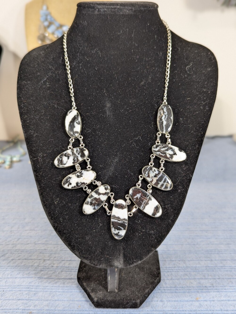 White Buffalo Gemstone 8 Stone Necklace- Approximately 20 Inches-New